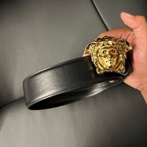 Men’s Versace belt